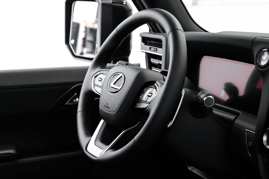 Used 2026 Lexus GX 550 AWD/4WD image 17