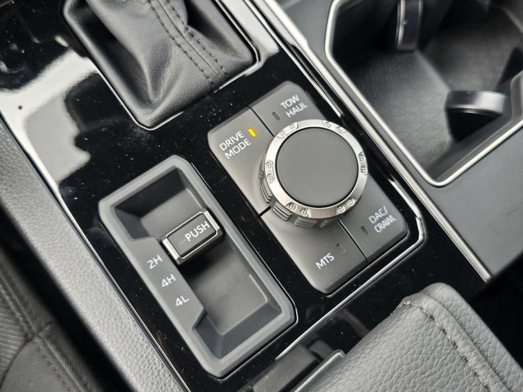 New 2026 Toyota Tundra SR5 AWD/4WD image 7
