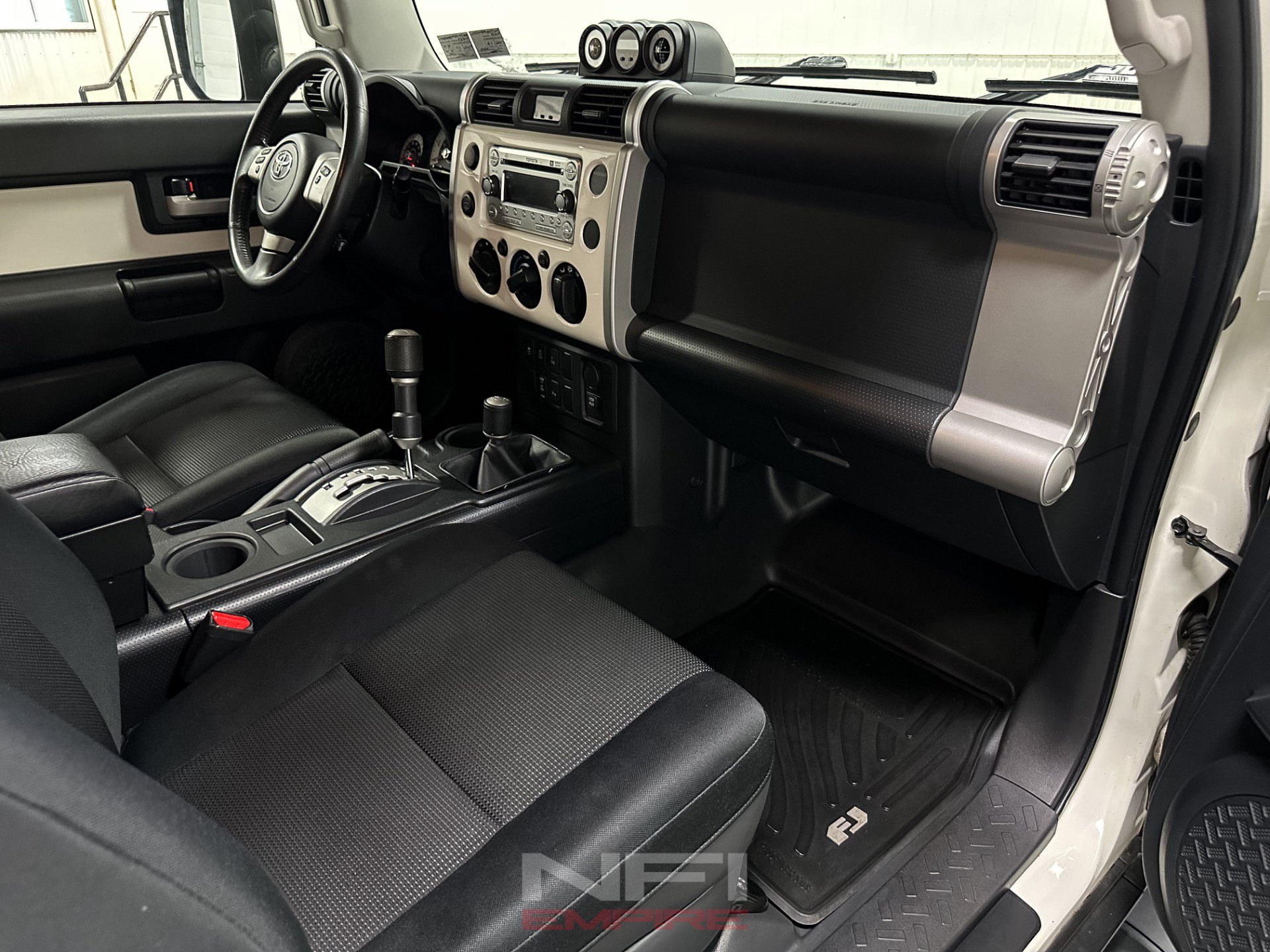 Used 2013 Toyota FJ Cruiser 4WD w/ Upgrade Pkg image 36