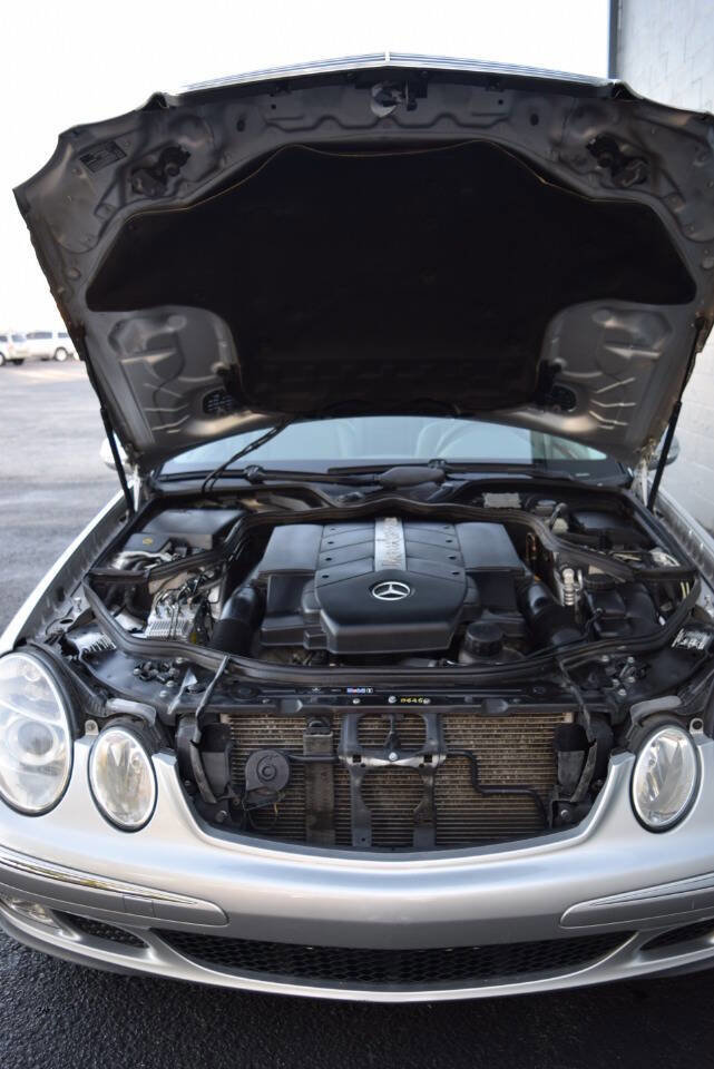 Used 2004 Mercedes-Benz E 500 Sedan image 64