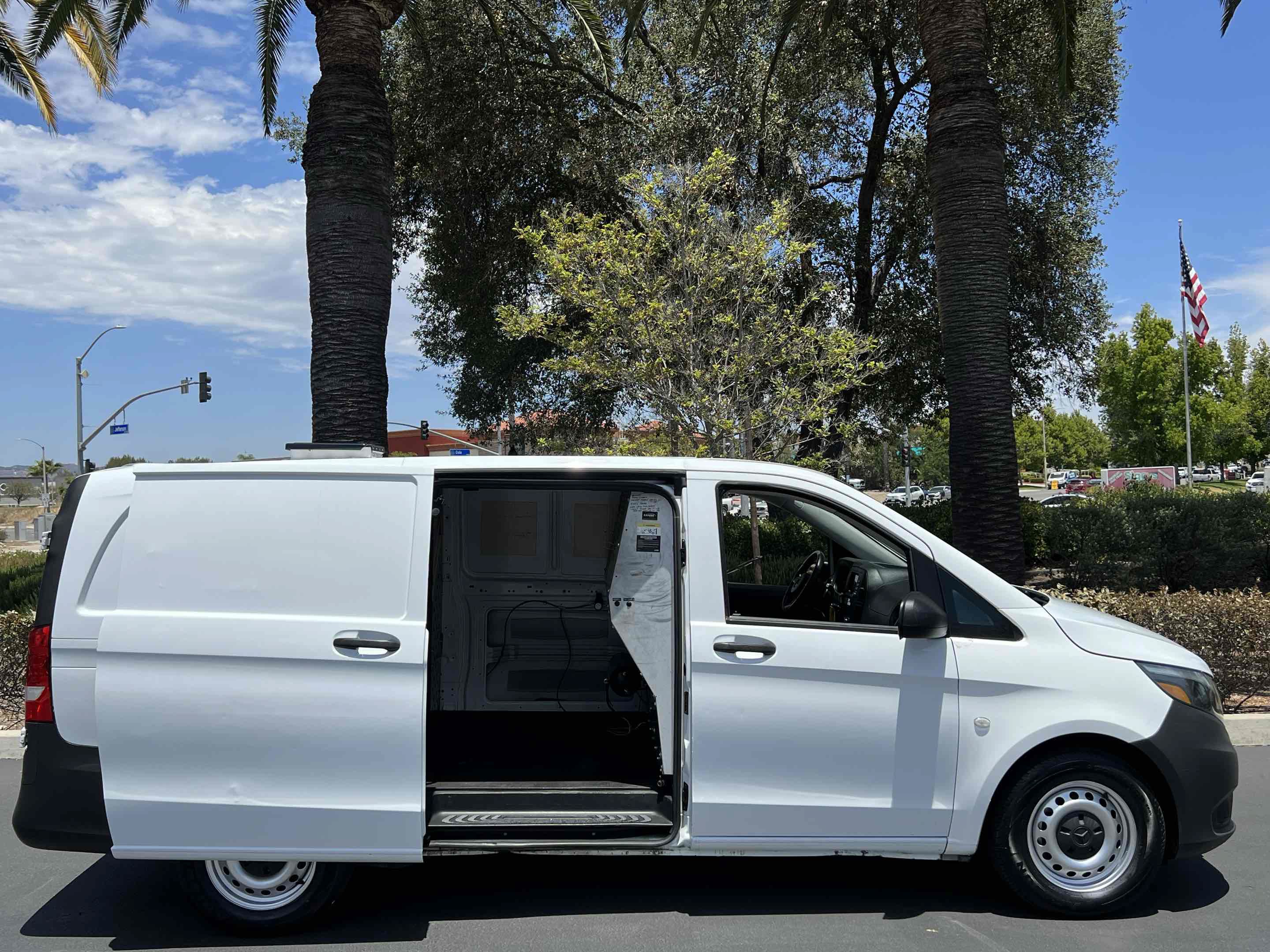 Used 2022 Mercedes-Benz Metris image 18