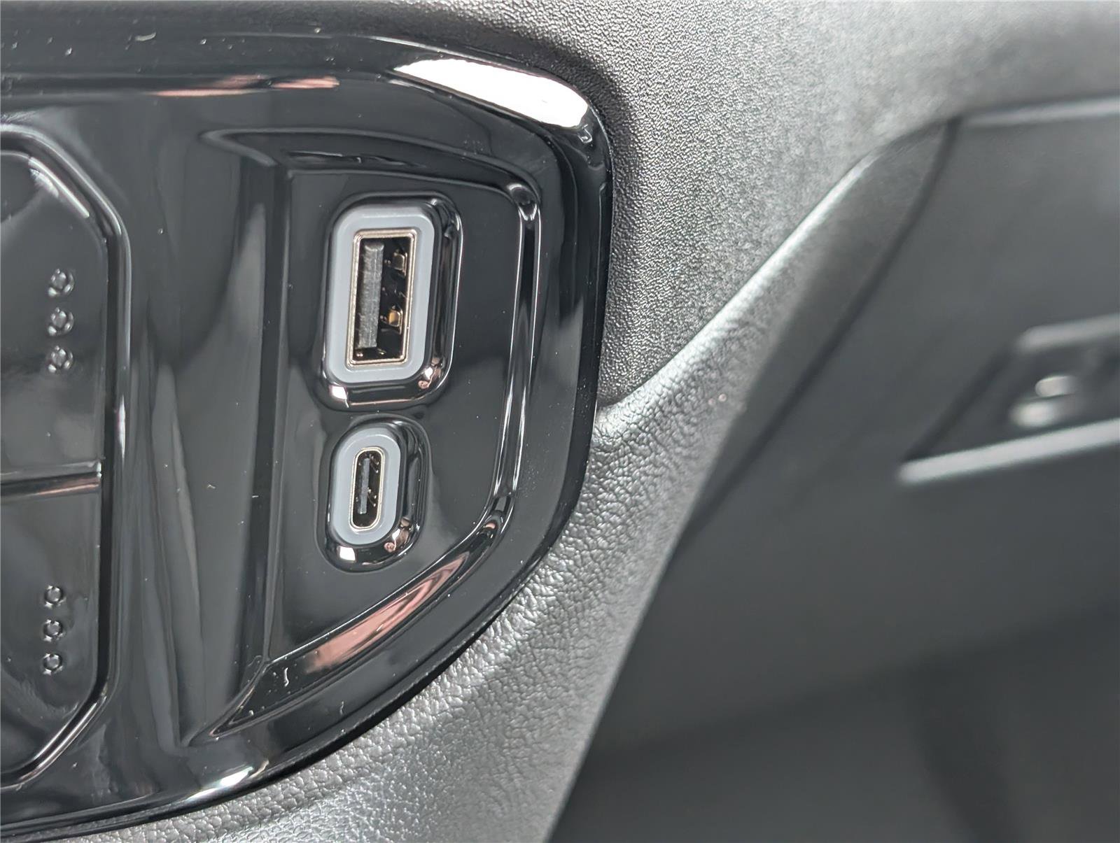 New 2026 Chevrolet Silverado 1500 LT w/ Z71 Off-Road Package image 20