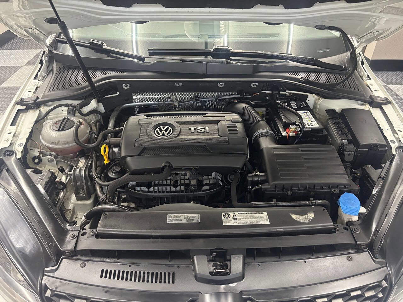Used 2017 Volkswagen Golf Alltrack SEL AWD/4WD image 27