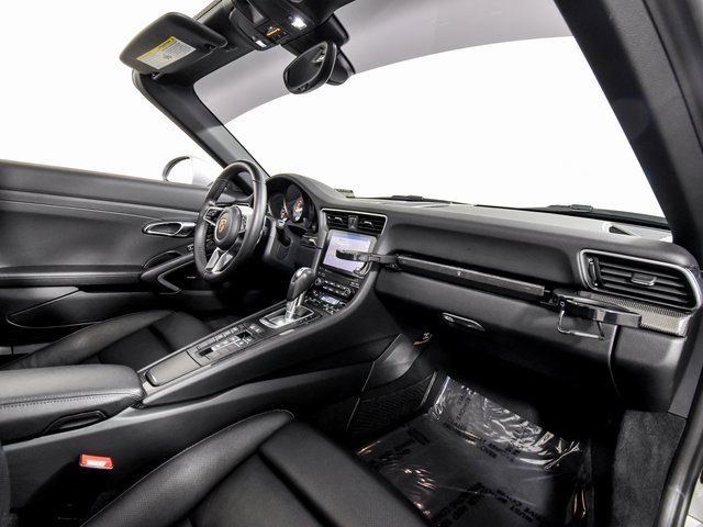 Used 2017 Porsche 911 Carrera 4S image 32