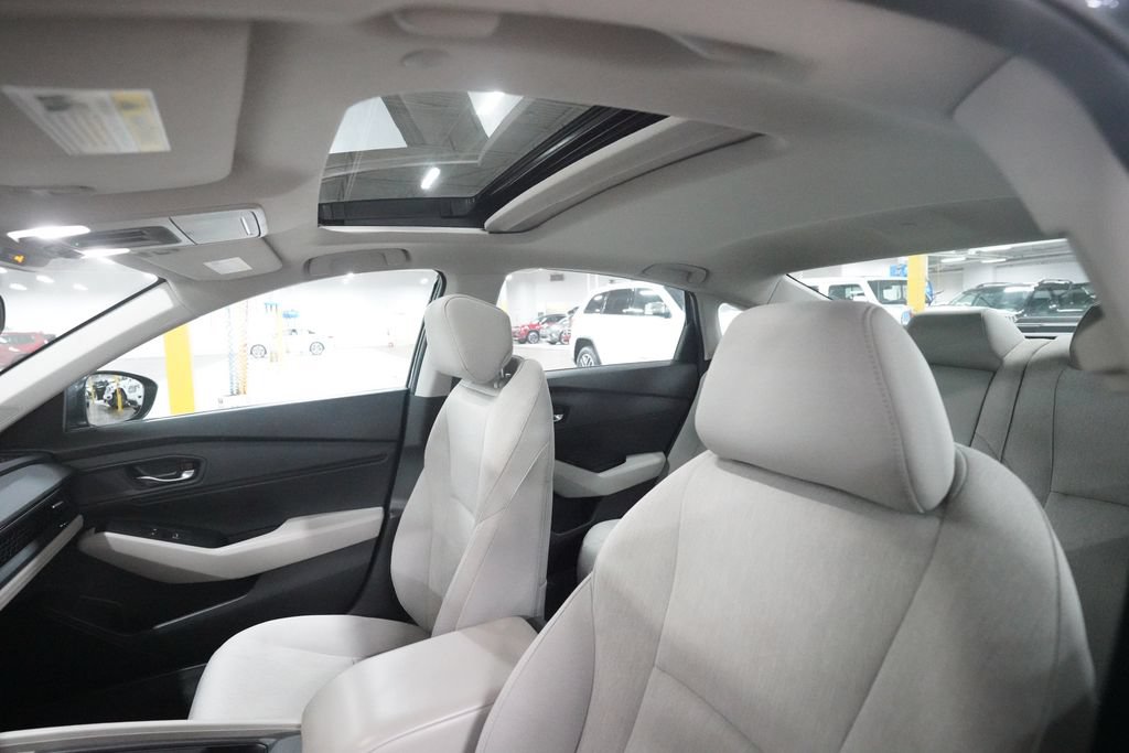 Certified 2023 Honda Accord EX image 31
