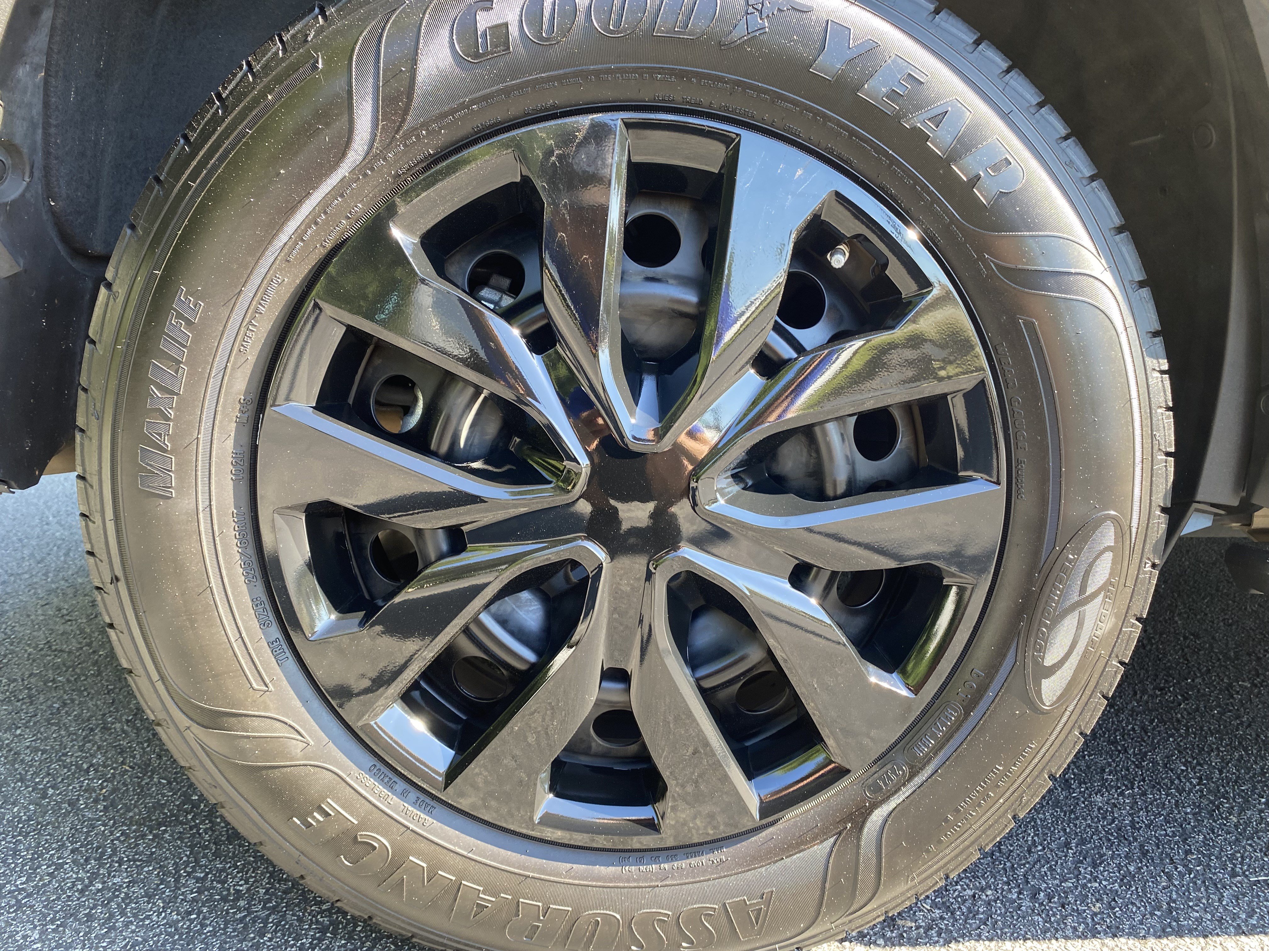 Used 2022 Toyota RAV4 LE FWD image 36