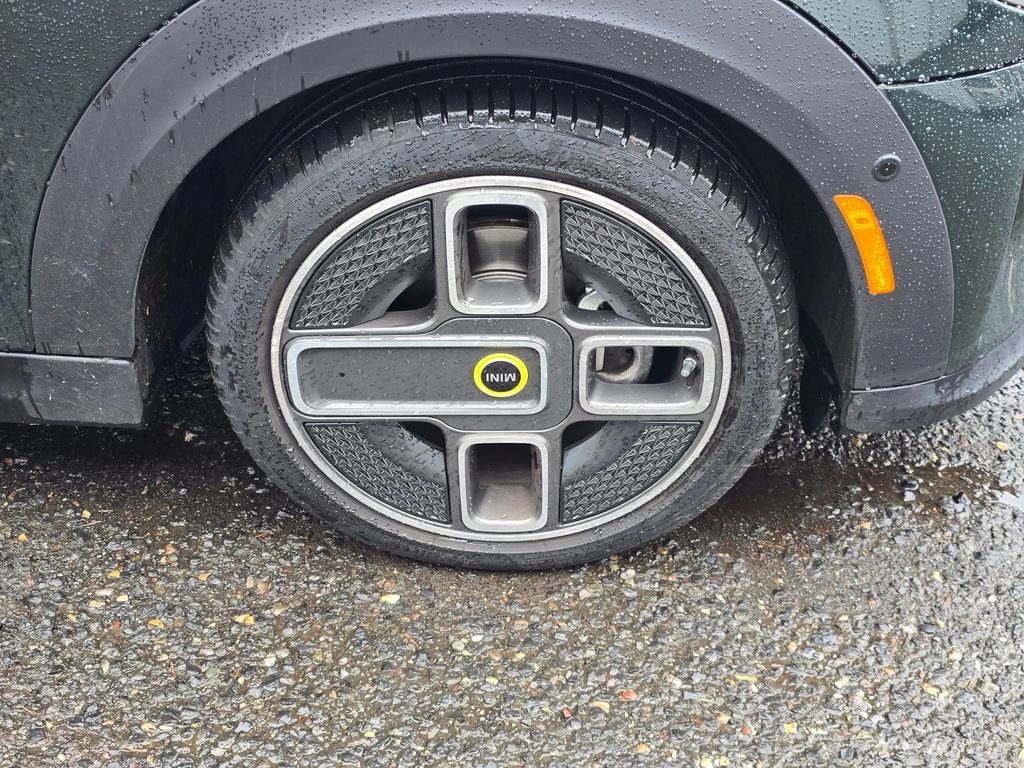 Used 2024 MINI Cooper SE w/ MINI Resolute Edition image 45