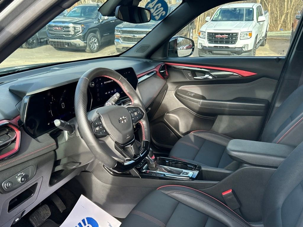 Used 2024 Chevrolet TrailBlazer RS image 11