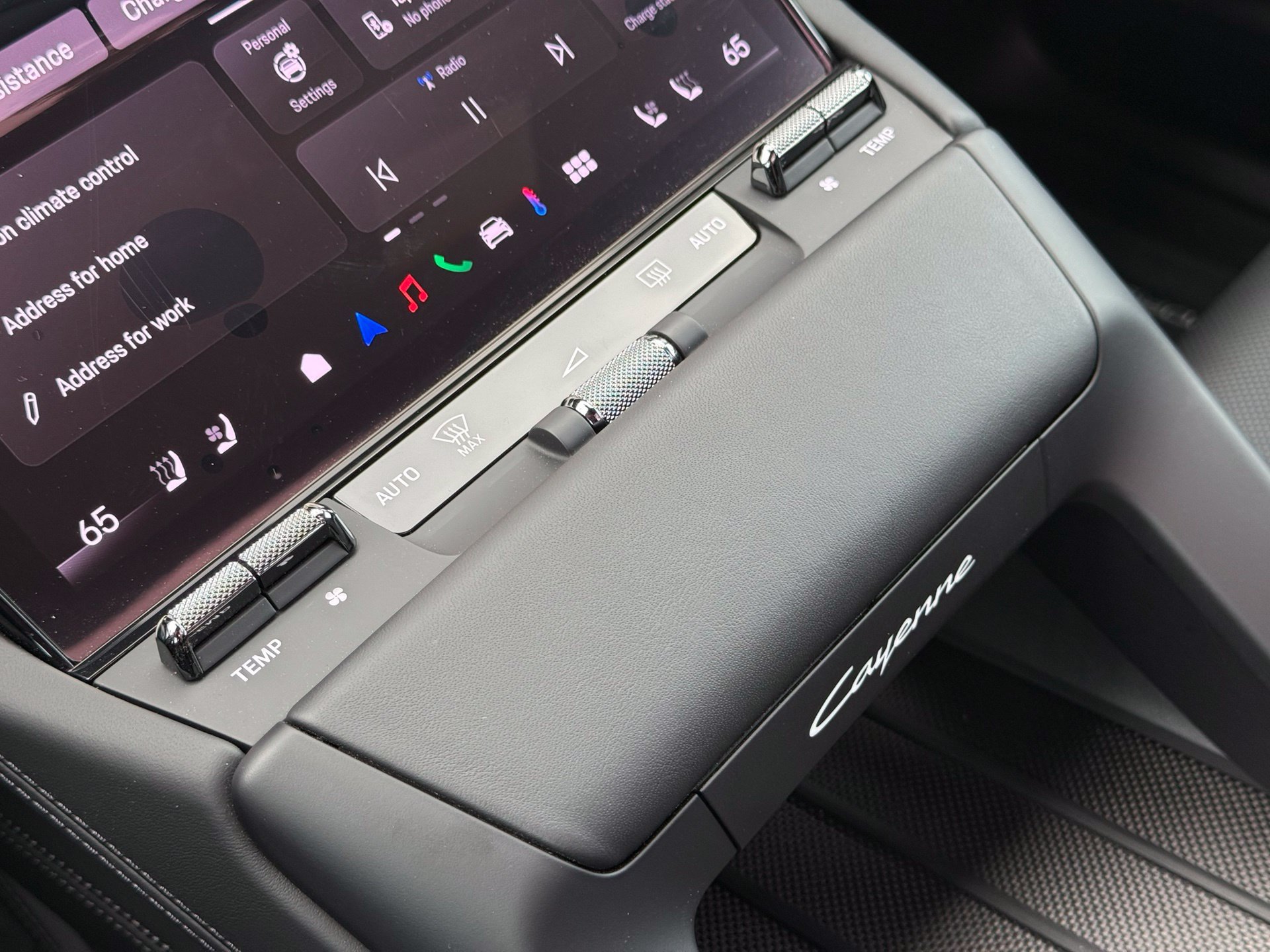 New 2026 Porsche Cayenne Turbo AWD/4WD image 24