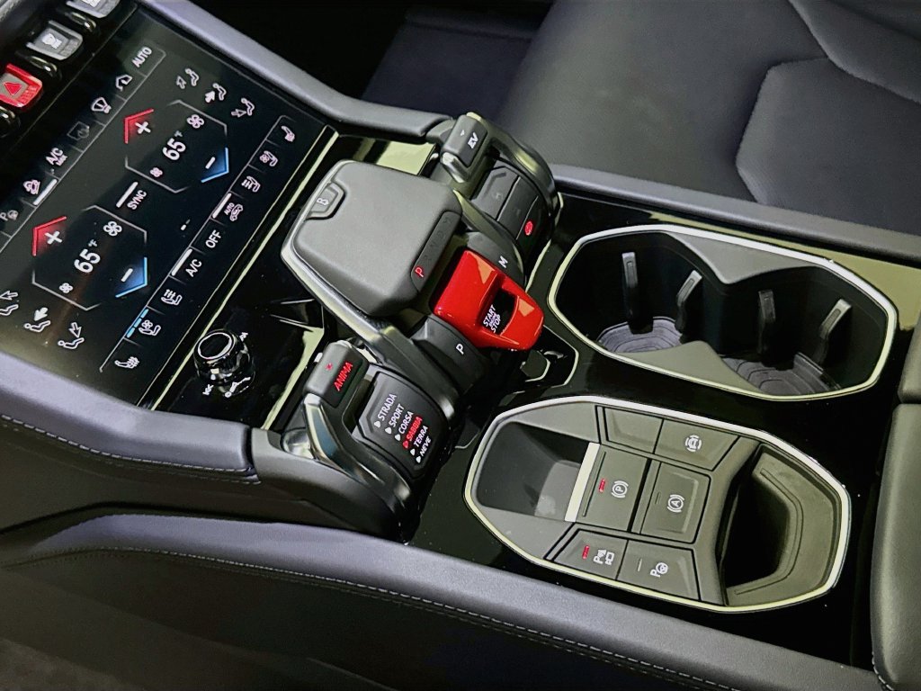 Used 2025 Lamborghini Urus S AWD/4WD image 17