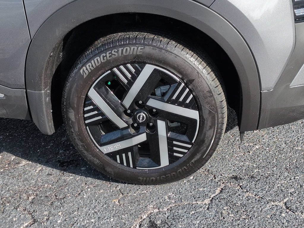 Certified 2026 Nissan Kicks SV FWD image 11