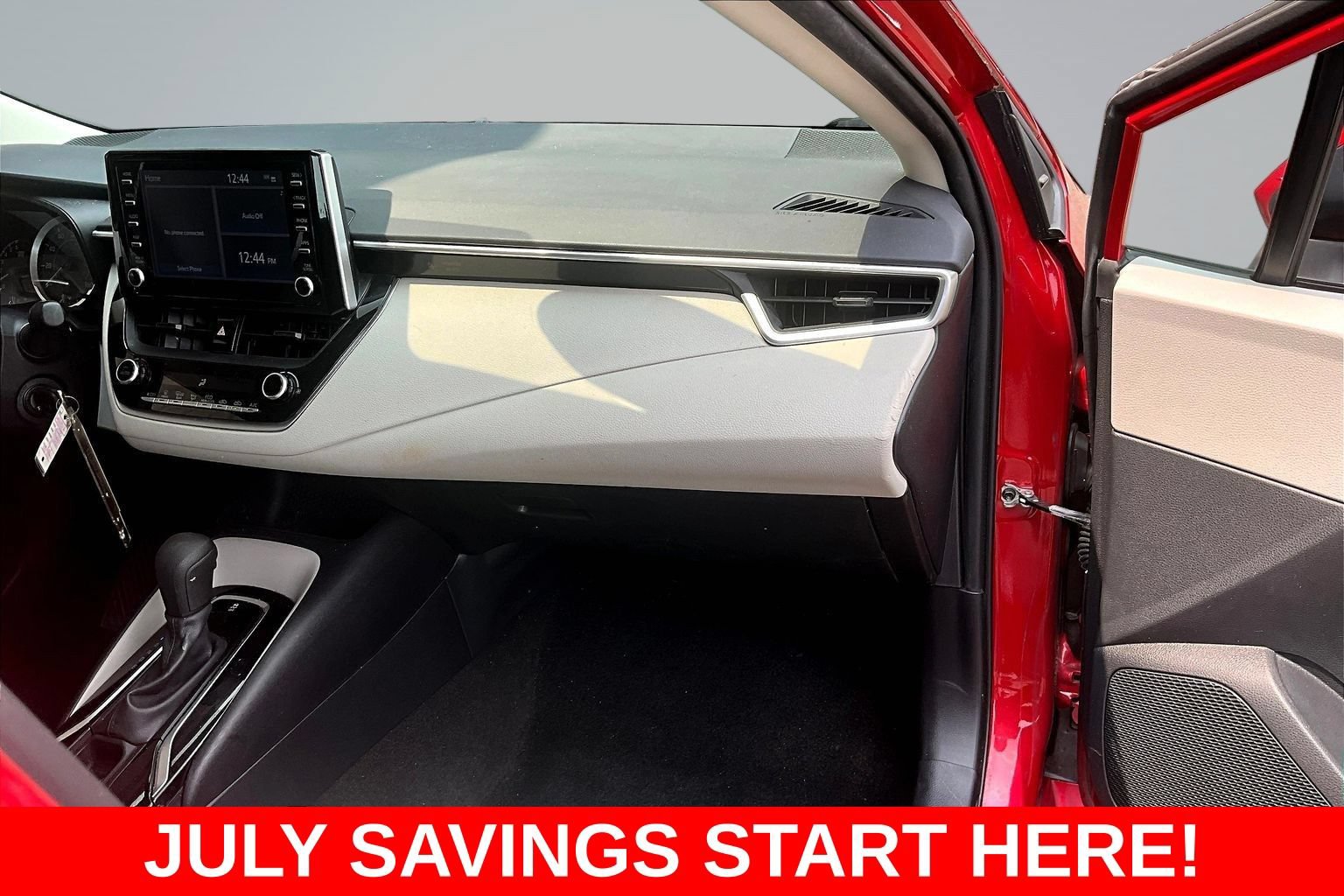 Used 2020 Toyota Corolla LE FWD image 26