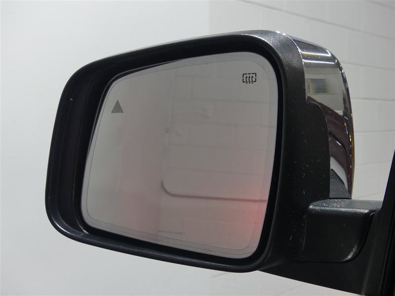 Used 2020 Jeep Grand Cherokee Overland image 14