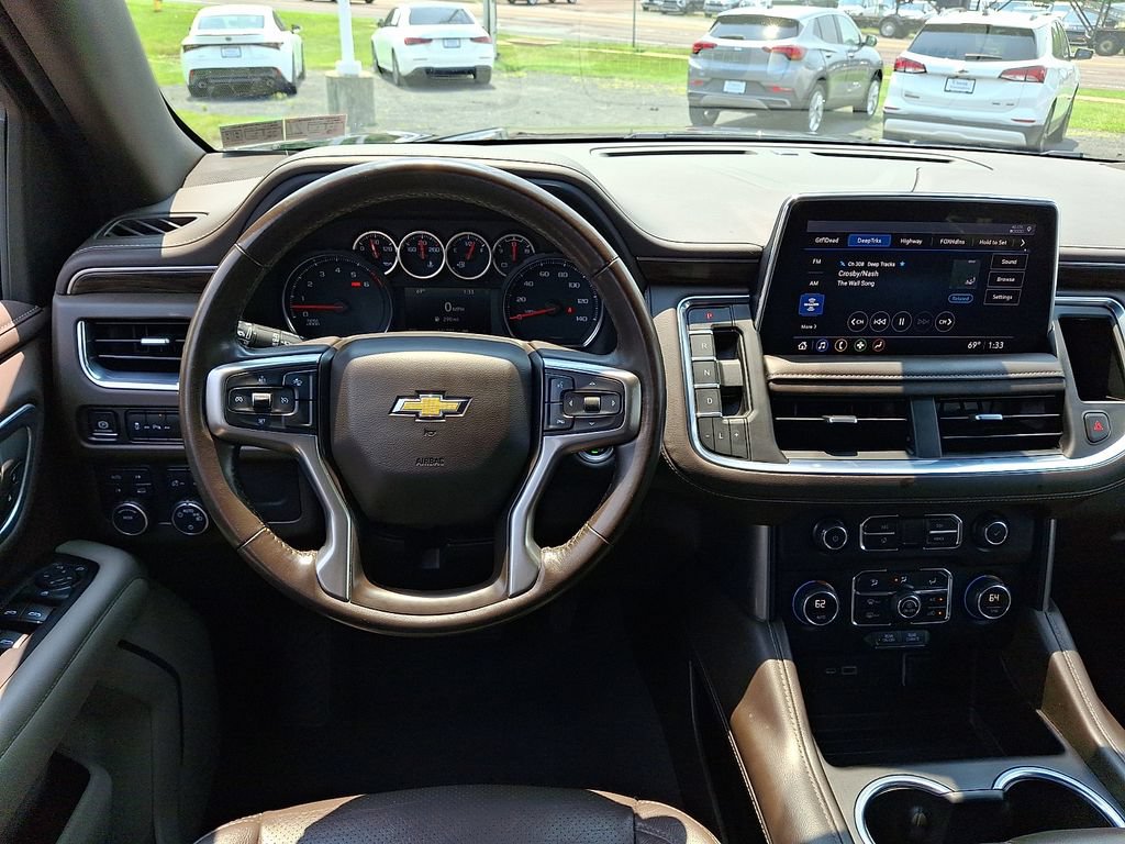 Used 2021 Chevrolet Suburban LS AWD/4WD image 2