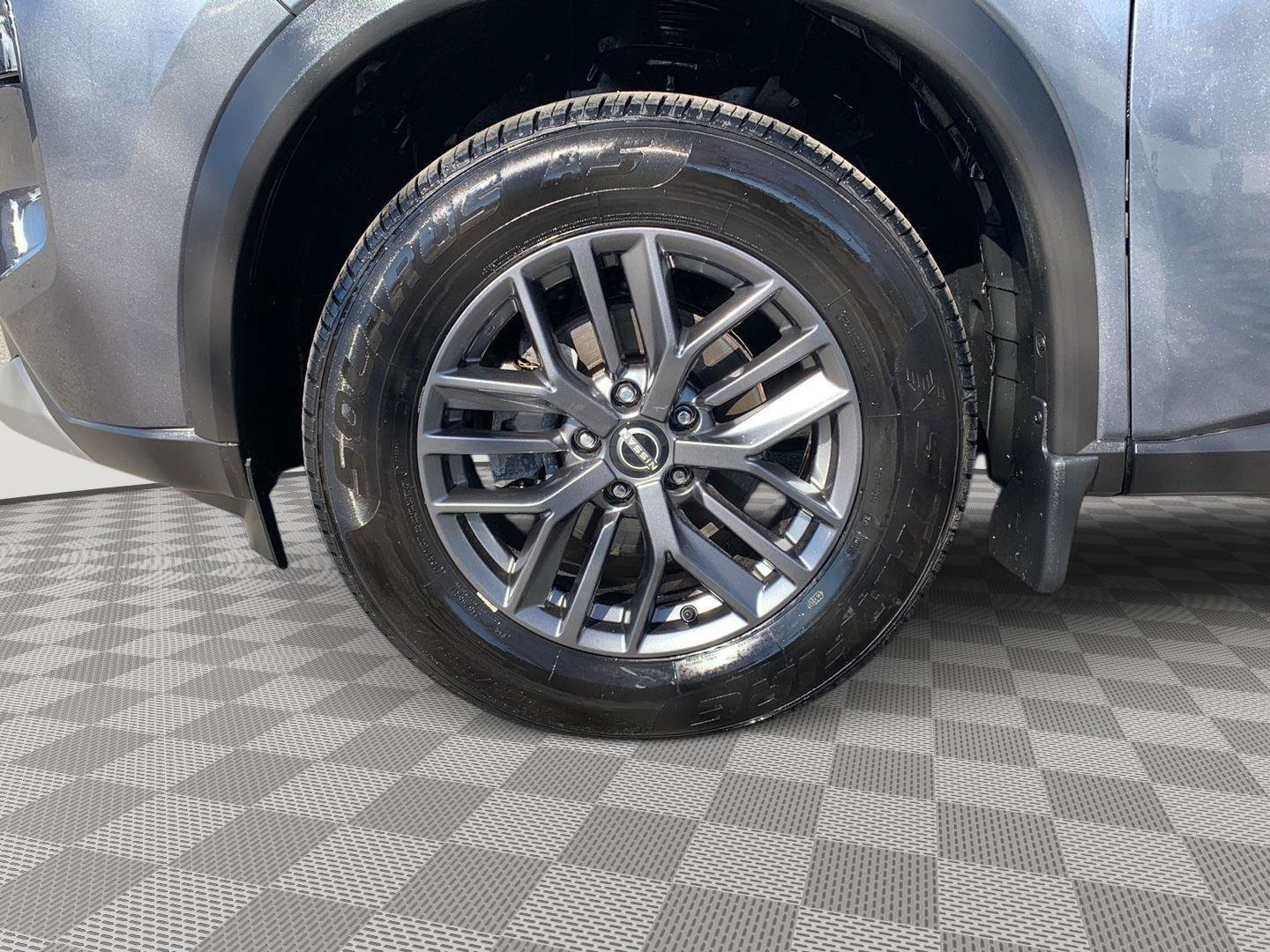 Certified 2023 Nissan Rogue S image 10