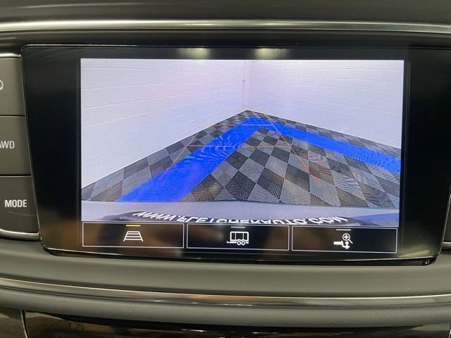 Used 2023 Buick Enclave Essence w/ LPO, Touring Package image 5