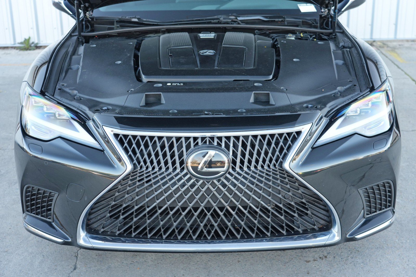 Used 2021 Lexus LS 500 w/ Cold Weather Package (CK) RWD image 8