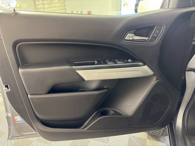 Used 2018 Chevrolet Colorado ZR2 AWD/4WD image 3