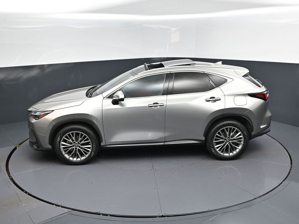 Used 2022 Lexus NX 350h AWD w/ Vision Package image 32