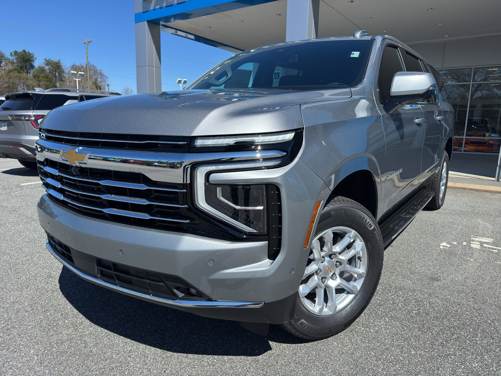 New 2026 Chevrolet Suburban LT w/ Comfort Package AWD/4WD image 1