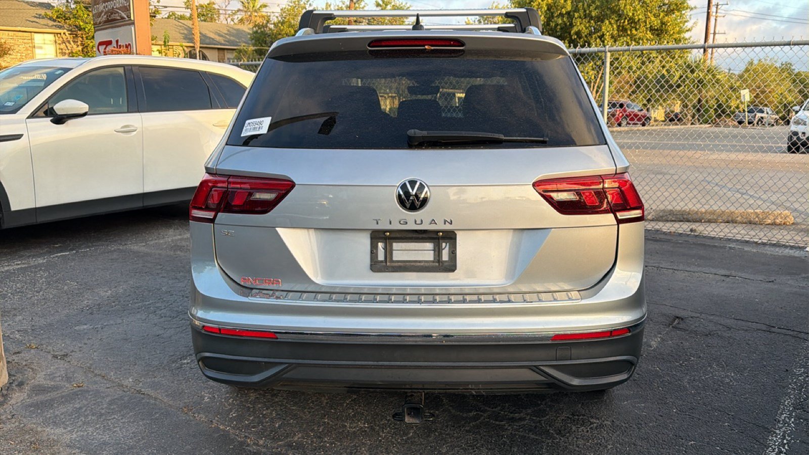 Used 2023 Volkswagen Tiguan SE FWD image 13