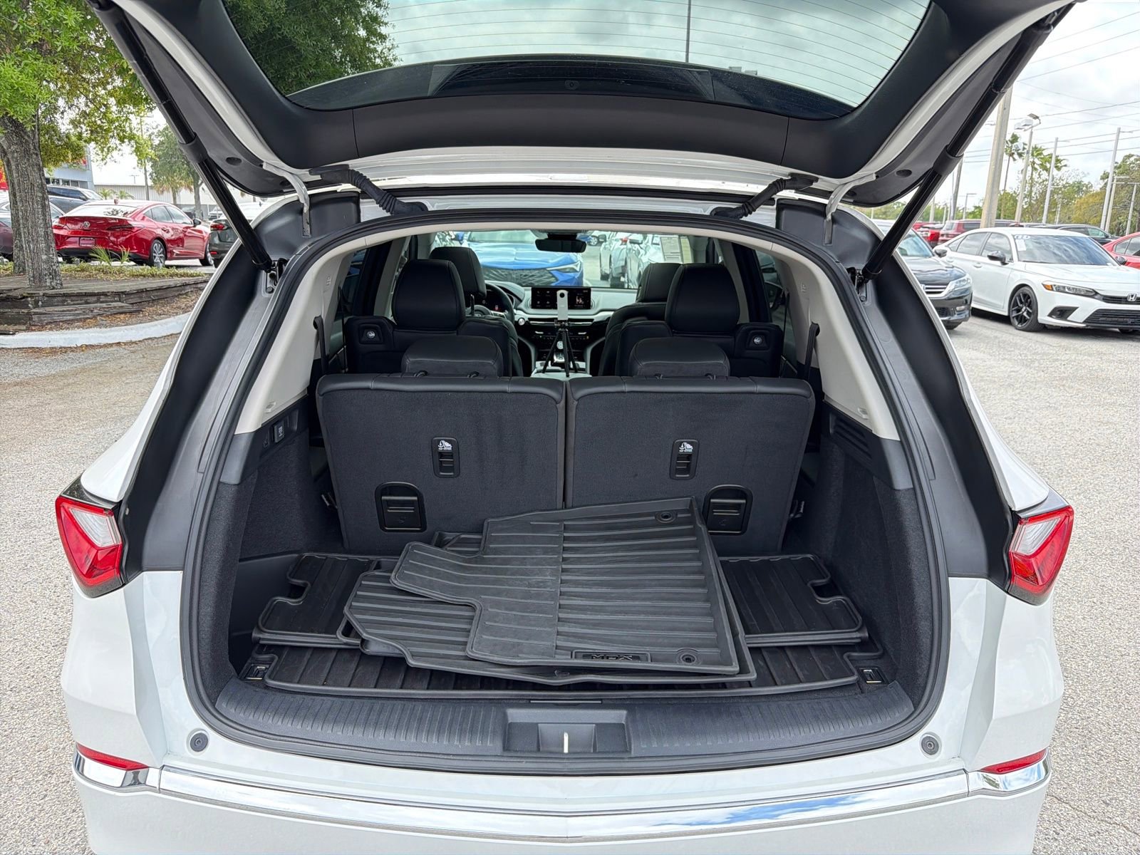 Used 2024 Acura MDX SH-AWD image 26