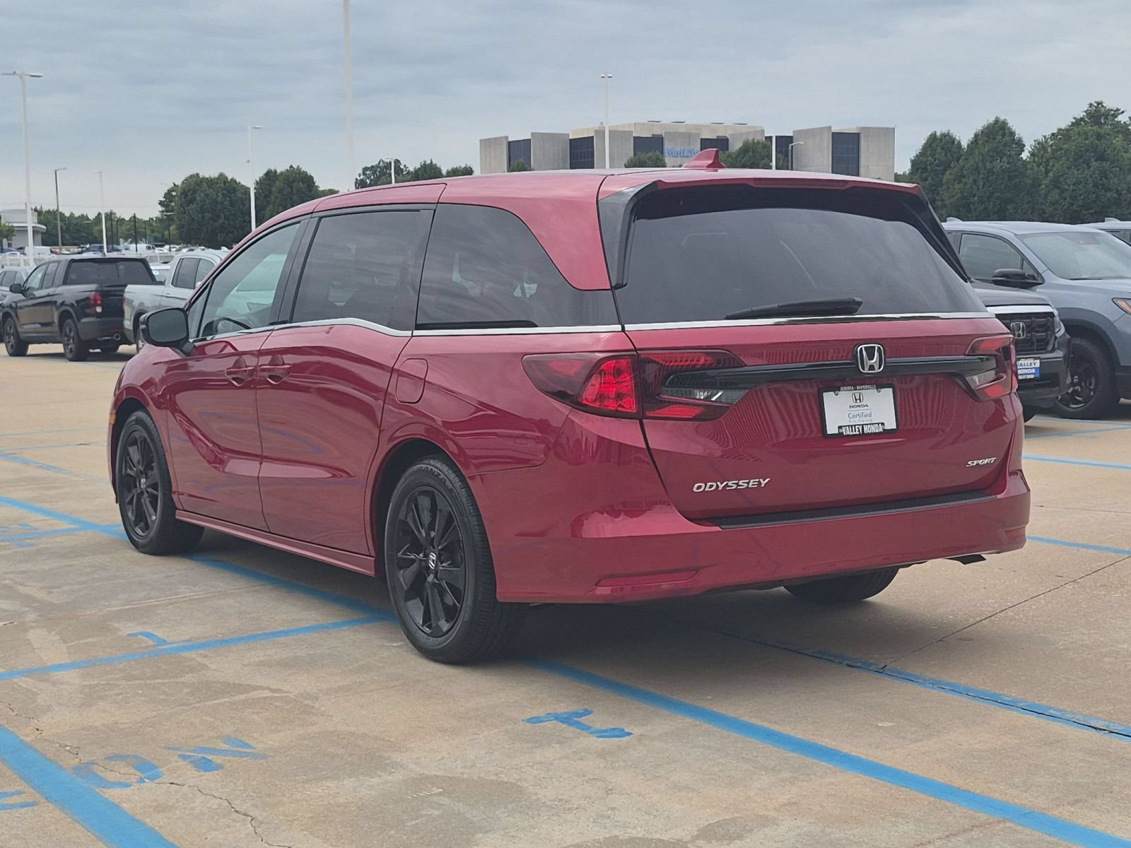Certified 2024 Honda Odyssey Sport image 8