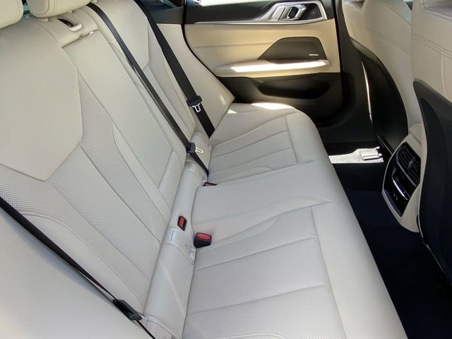 Used 2025 BMW i4 eDrive40 w/ Premium Package image 13