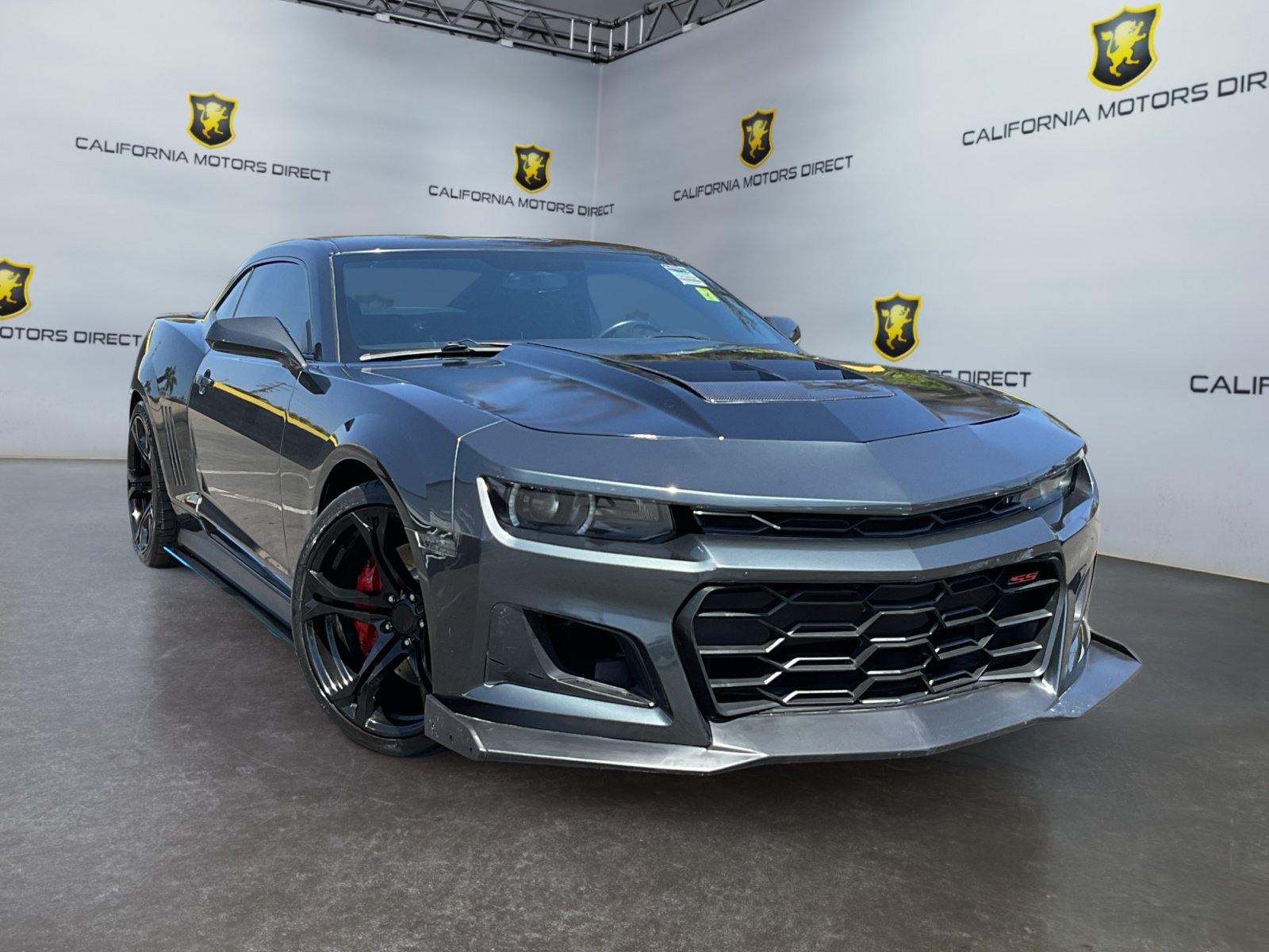 Used 2014 Chevrolet Camaro SS w/ RS Package RWD image 3