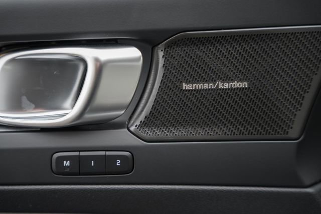 New 2026 Volvo XC40 B5 Ultra w/ Protection Package Premier image 41