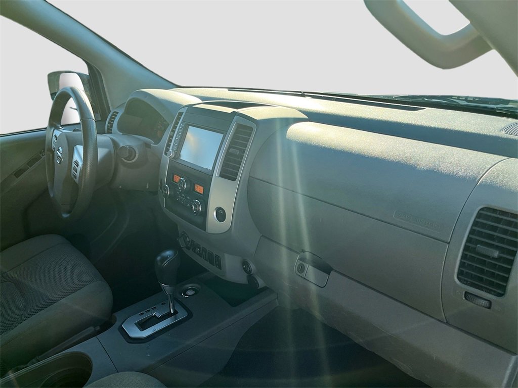 Used 2020 Nissan Frontier SV w/ Midnight Edition Floor Mats image 28