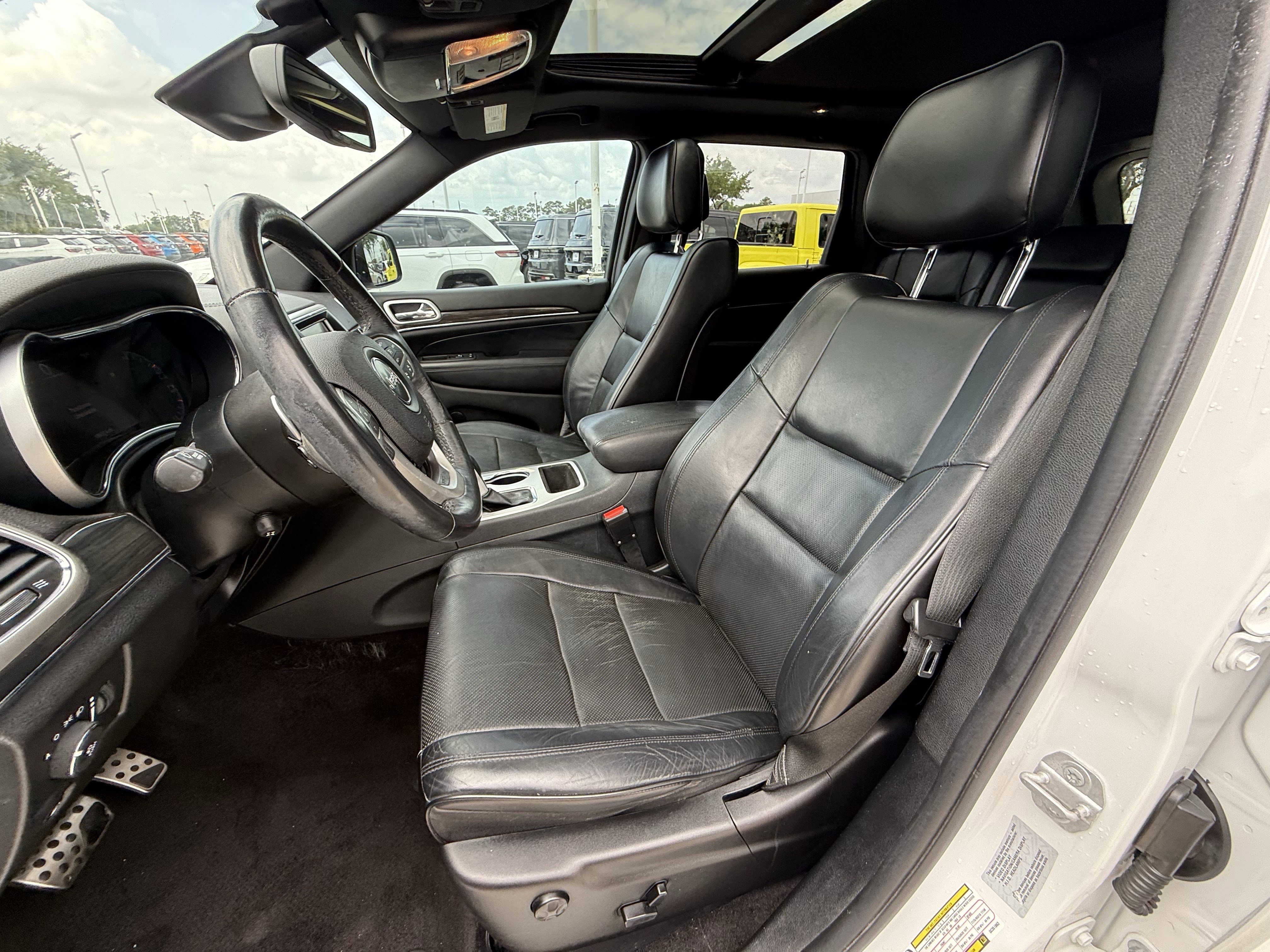 Used 2016 Jeep Grand Cherokee High Altitude RWD image 28