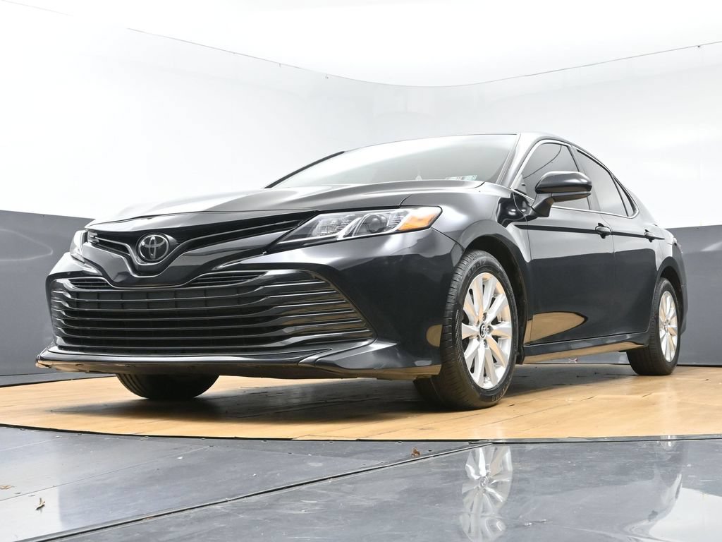 Used 2018 Toyota Camry LE FWD image 44