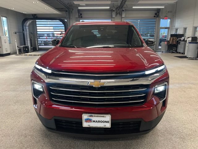 New 2026 Chevrolet Traverse LT w/ Driver Confidence Package AWD/4WD image 2