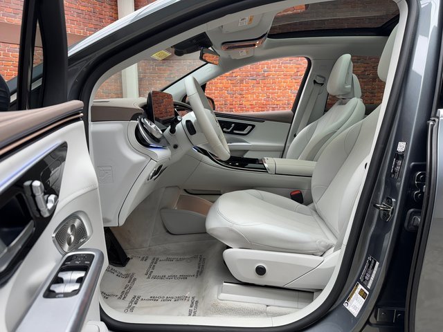 Certified 2023 Mercedes-Benz EQE 350+ 4MATIC SUV image 21
