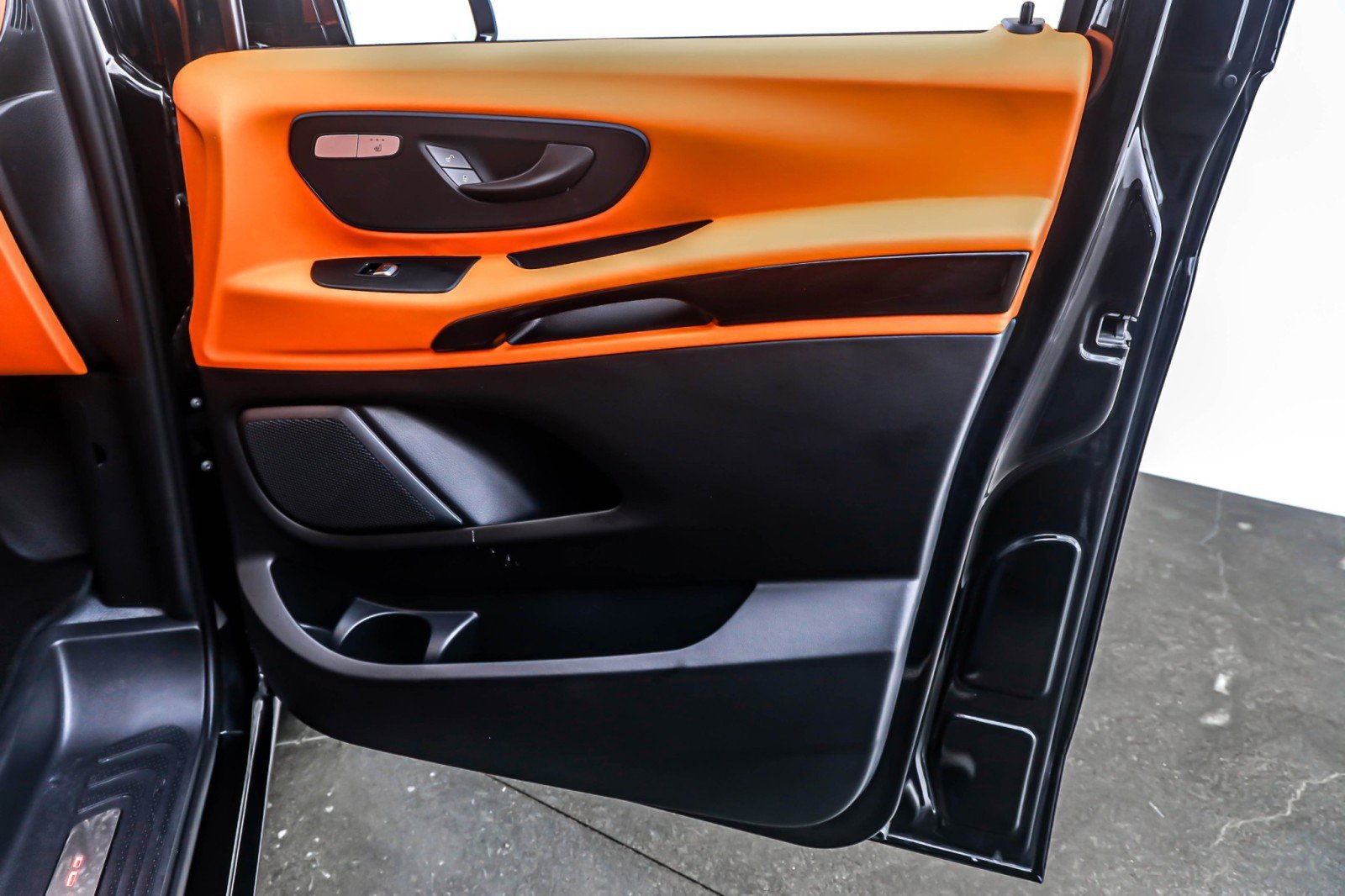 Used 2023 Mercedes-Benz Metris Standard Roof 126 Wheelbase image 22