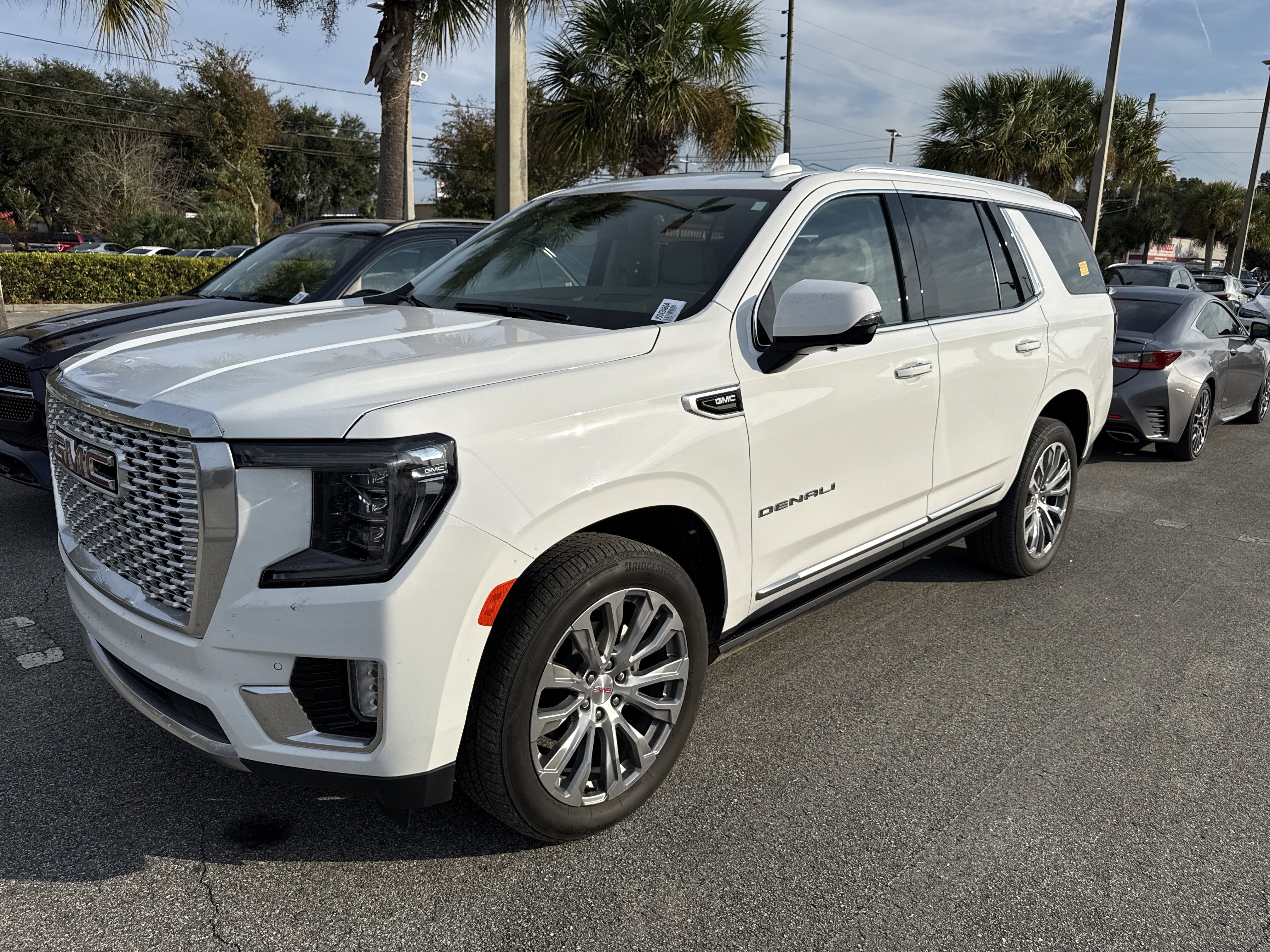 Used 2023 GMC Yukon Denali image 4