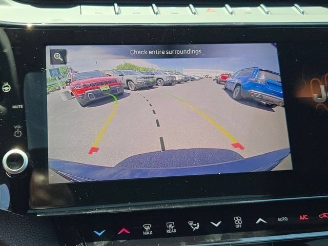 New 2026 Jeep Grand Cherokee Altitude AWD/4WD image 34