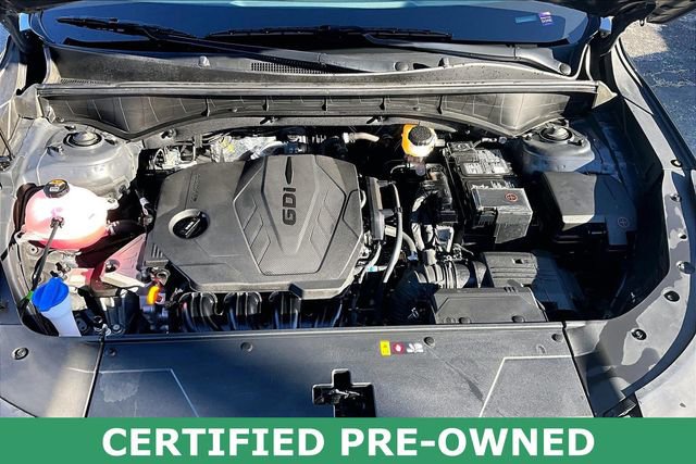 Certified 2025 Kia Sorento S image 9