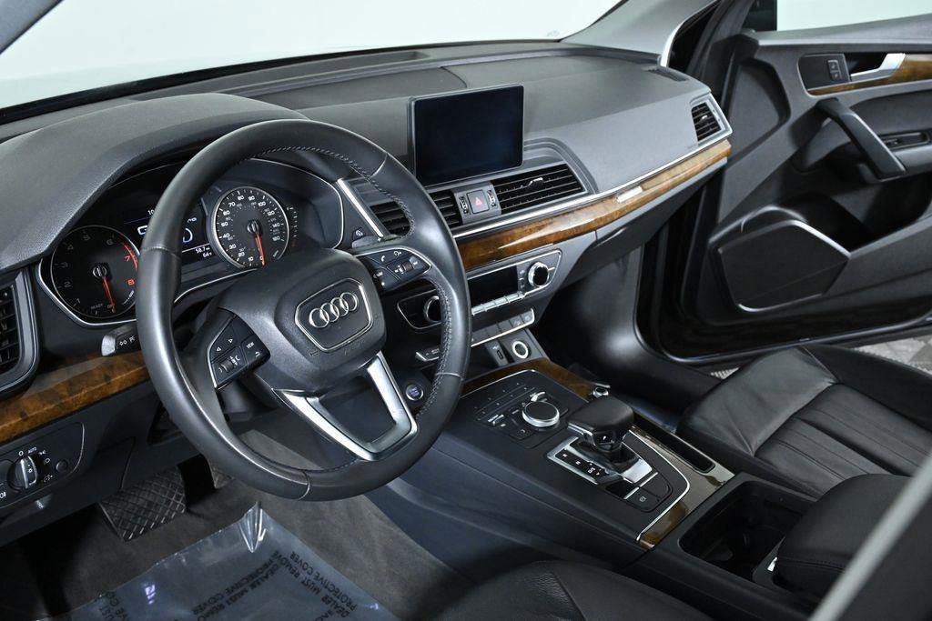 Used 2018 Audi Q5 2.0T Premium image 11