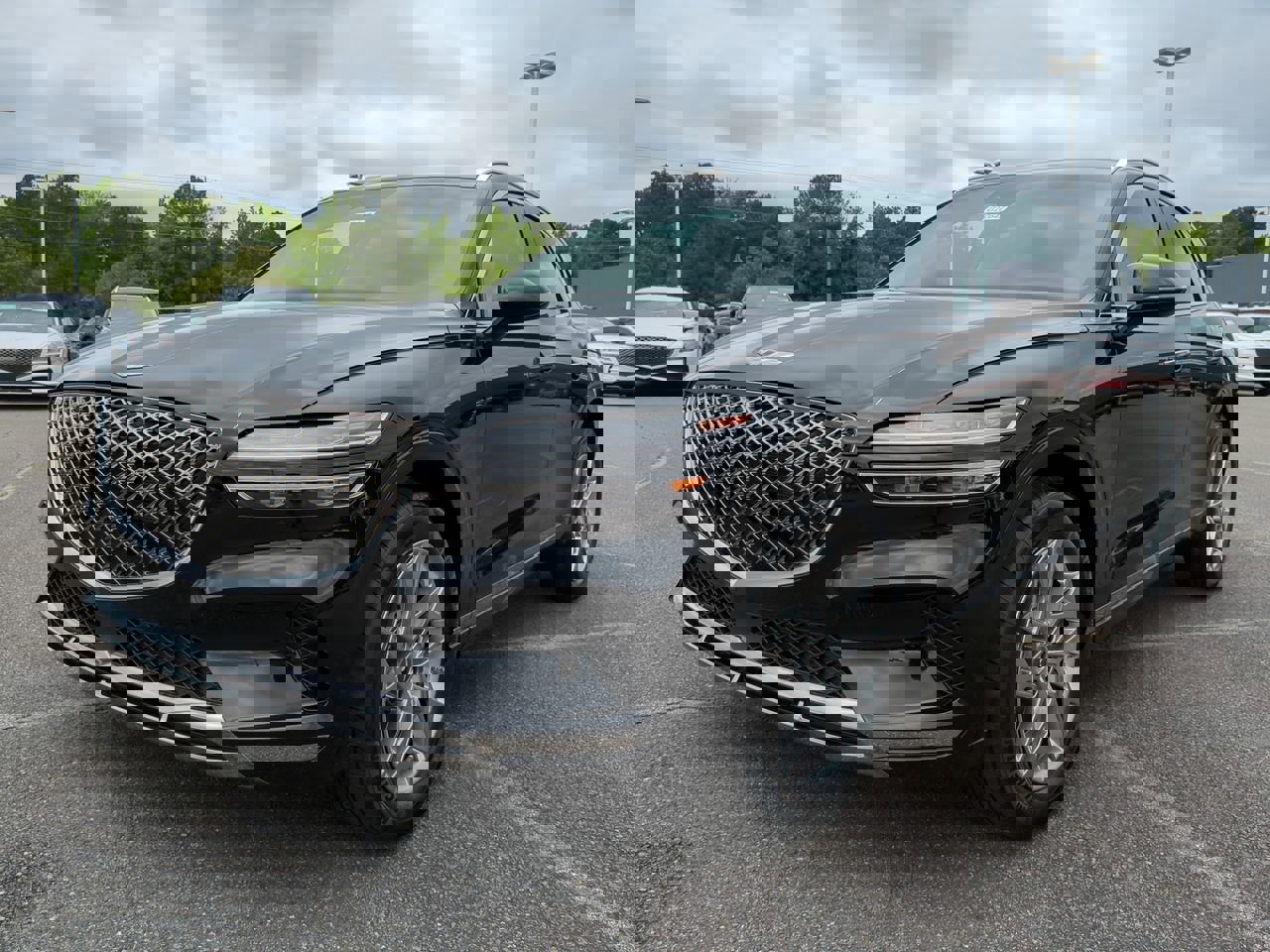 Certified 2025 Genesis GV70 2.5T w/ Select Package image 8