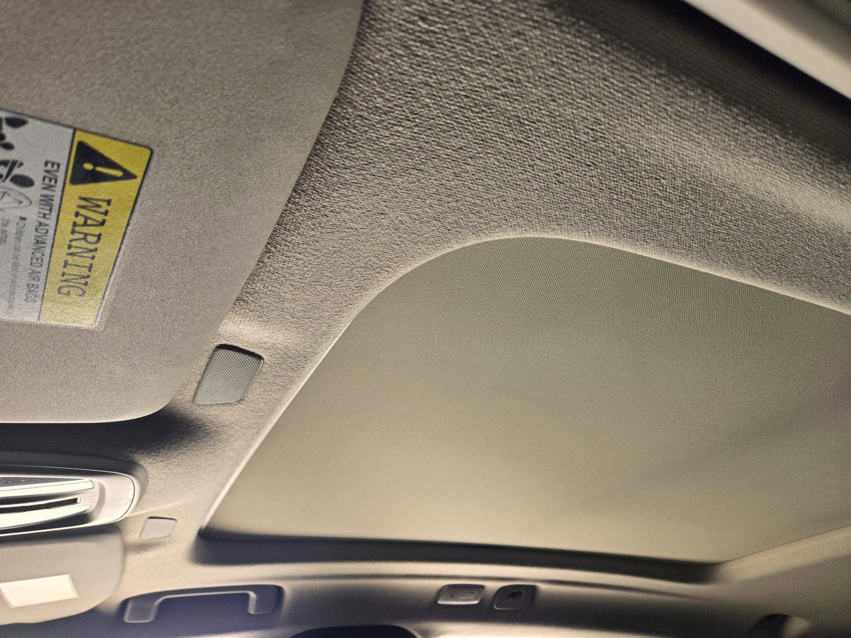 Used 2023 Volvo XC40 B5 Plus image 40