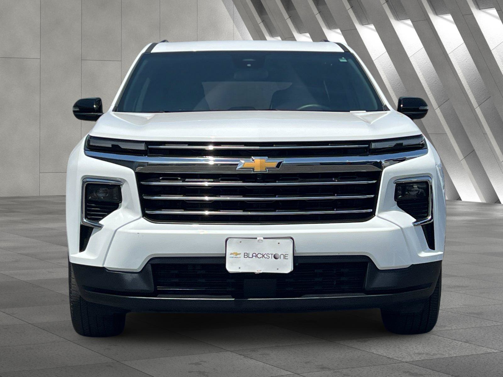 Used 2025 Chevrolet Traverse LT AWD/4WD image 9