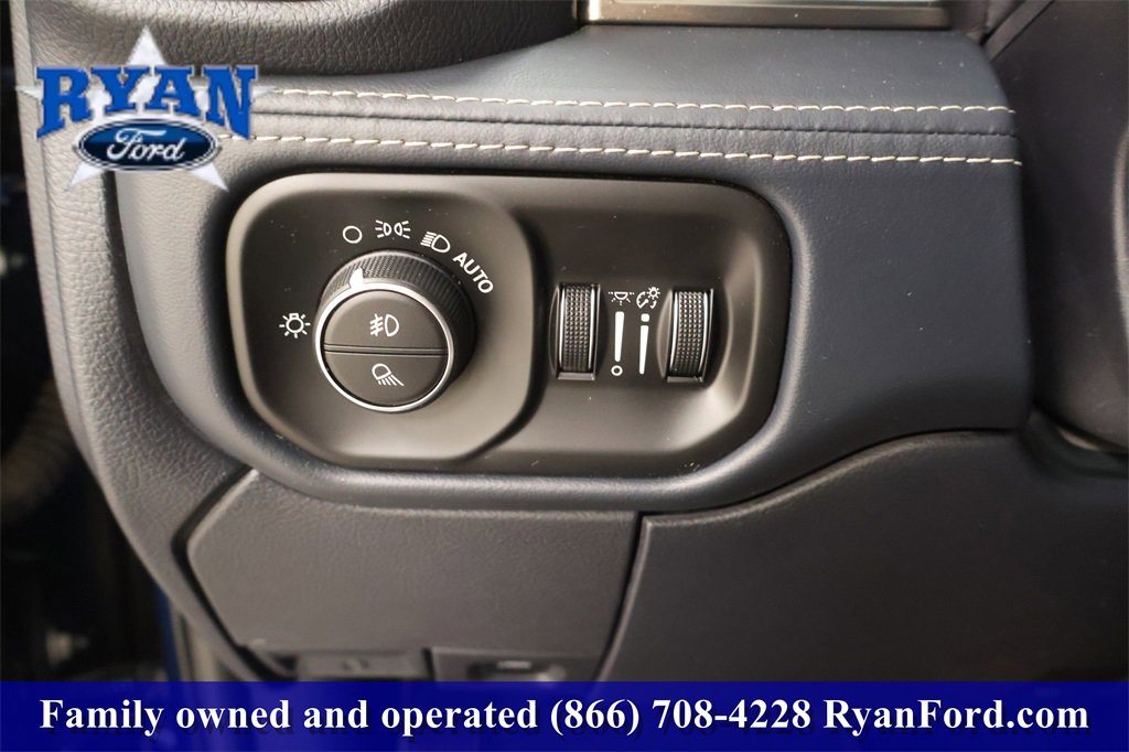 Used 2021 RAM 2500 Limited image 28