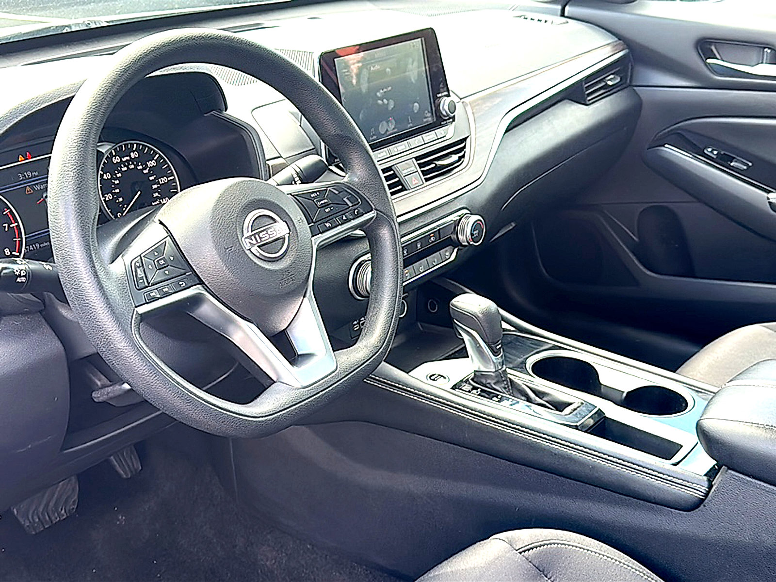 Used 2023 Nissan Altima 2.5 SV image 12