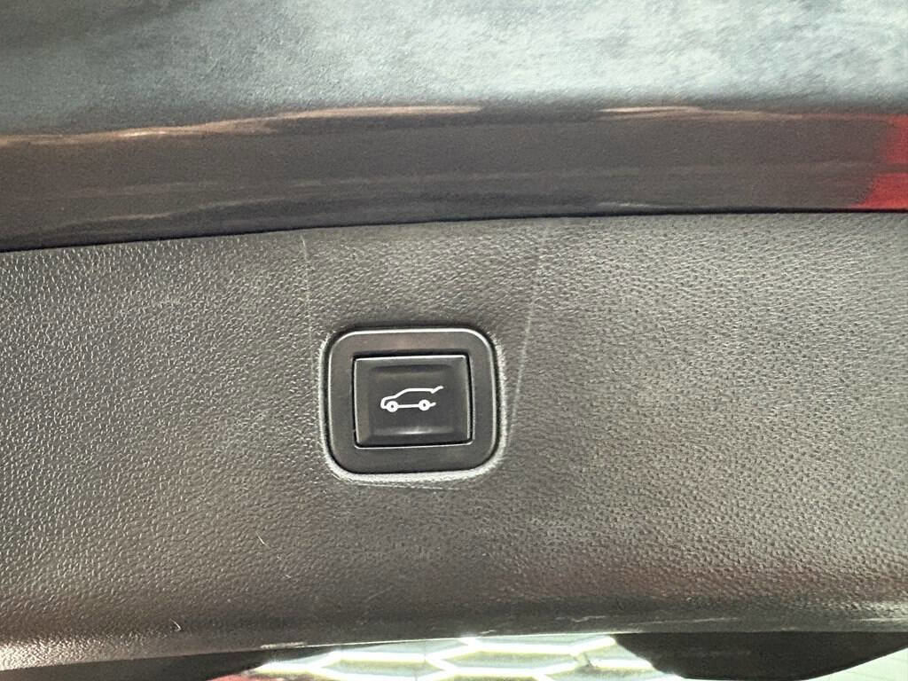 Used 2019 Chevrolet Blazer LT image 28