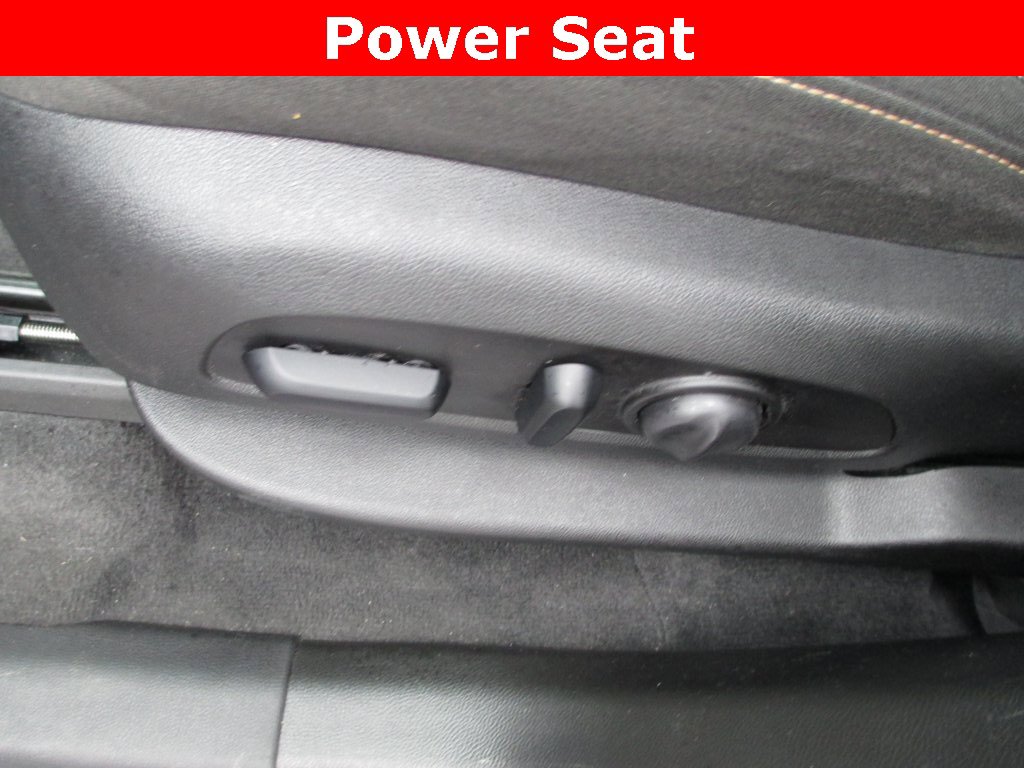 Used 2020 Chevrolet Traverse LT image 24