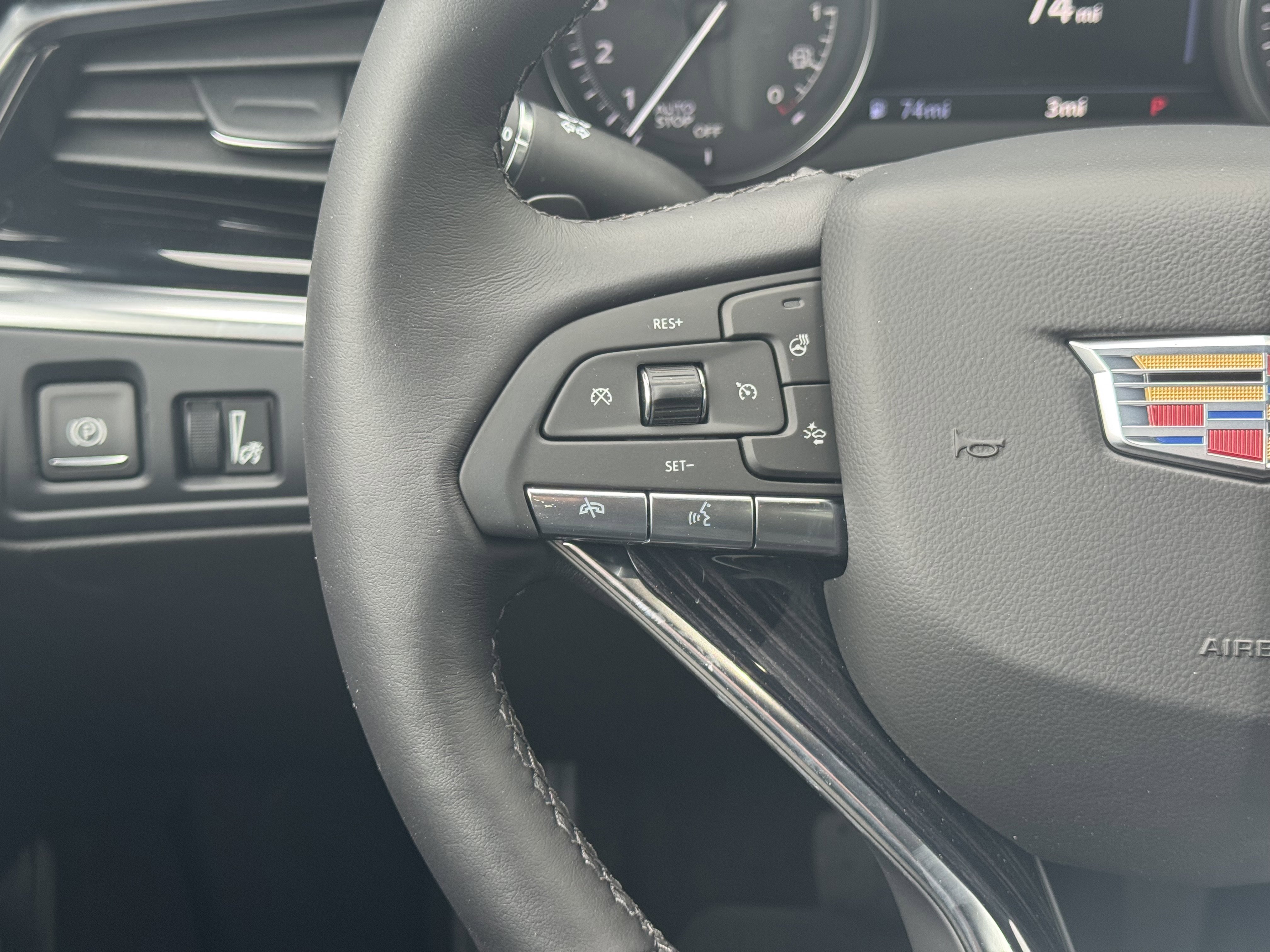 New 2025 Cadillac XT6 Premium Luxury w/ Technology Package image 17