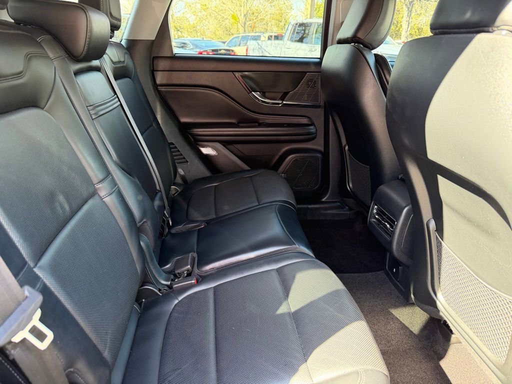 Used 2022 Lincoln Corsair Reserve w/ Sport Package image 8
