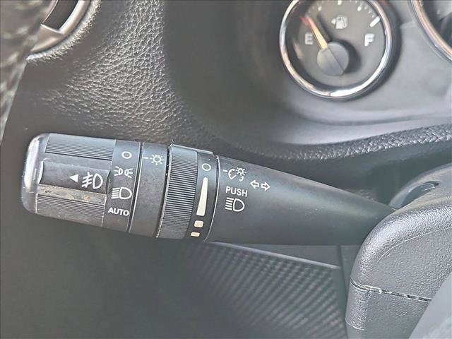 Used 2017 Jeep Wrangler Unlimited Sahara AWD/4WD image 8